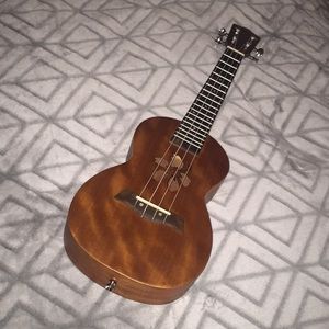 Kalena Ukelele